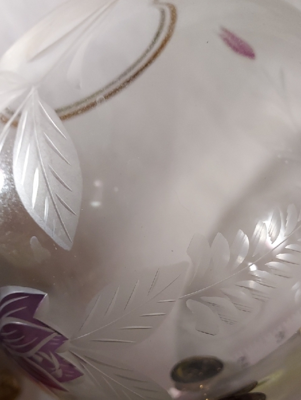 Vintage Glass Bowl Round Purple Etched Flowers with Three Gold Legs & Gold Ring - Picture 9 of 9